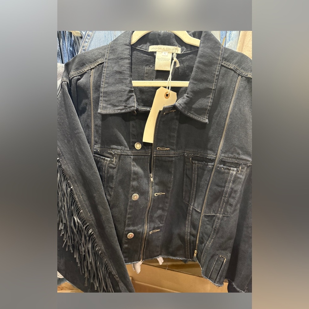 Free People × Tricia Fix Vintage
Denim Western Fringe Jacket